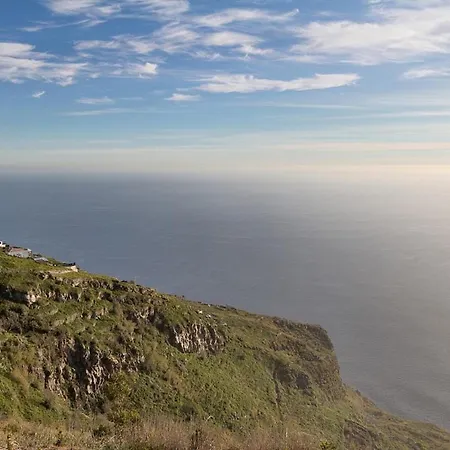 On The Cliffs With Ocean View, Perfect For Walking - Top Of The Cliff Faja da Ovelha